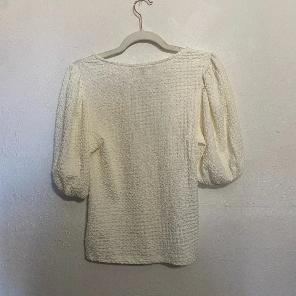 NWT Daniel Rainn White Textured Balloon Sleeved Women's Top